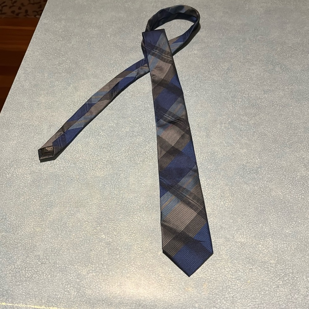 JF- blue/ grey/ black tie
